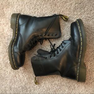 Dr. Marten 1490 Smooth
